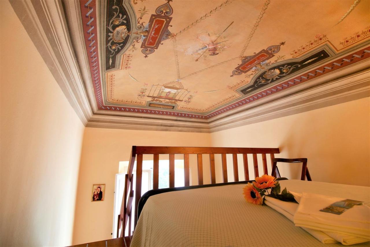 Villa Teresa Porto Azzurro Exteriör bild
