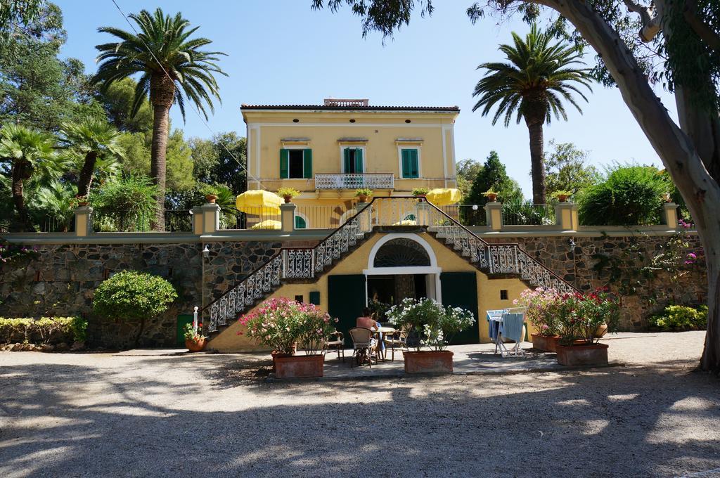 Villa Teresa Porto Azzurro Exteriör bild