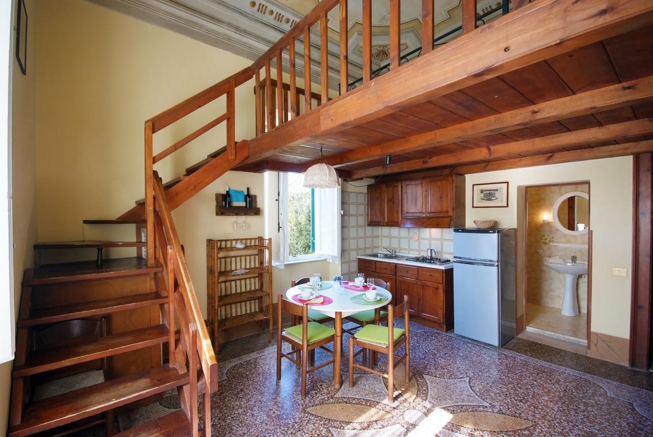 Villa Teresa Porto Azzurro Exteriör bild
