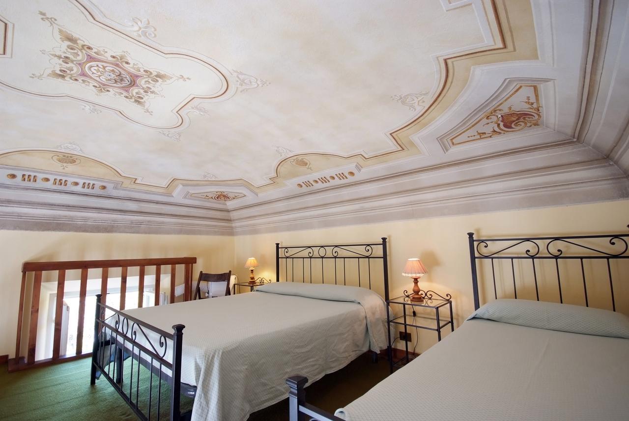 Villa Teresa Porto Azzurro Exteriör bild
