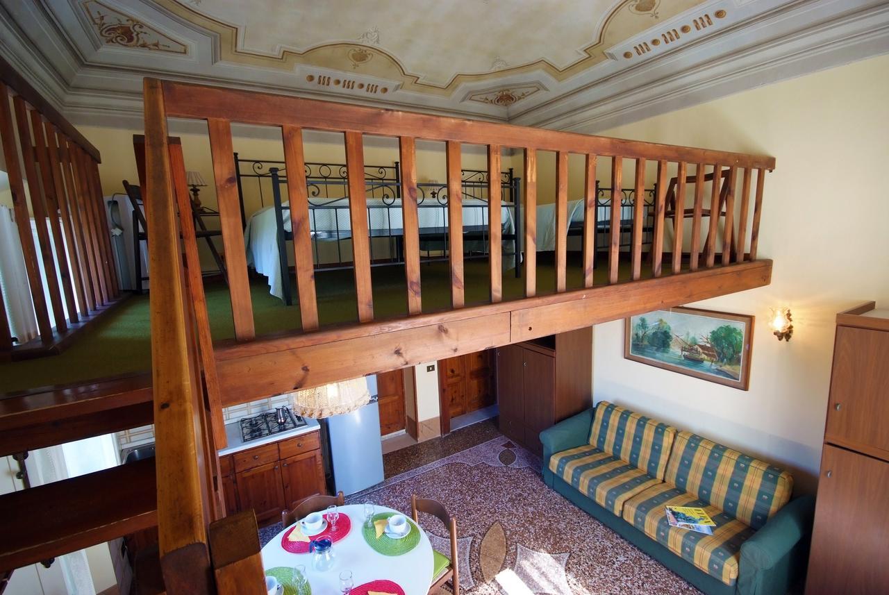 Villa Teresa Porto Azzurro Exteriör bild